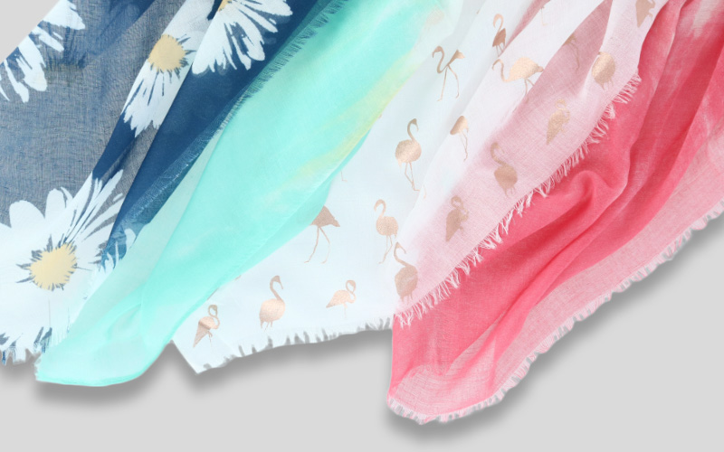 Women's Scarves and Wraps 