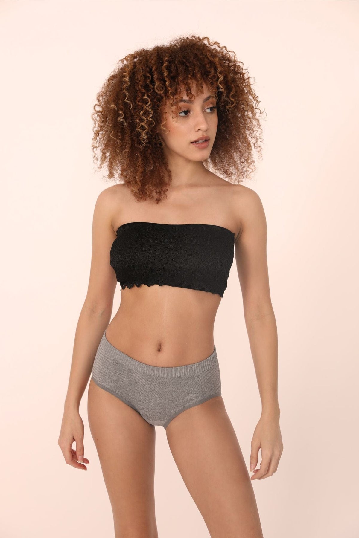 ALAMAE Women's Euphoria Lace Bandeau - black