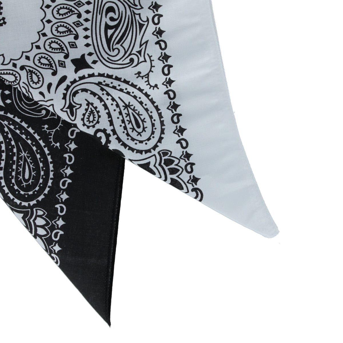CTM® Split Paisley Print Bandana - Black/White