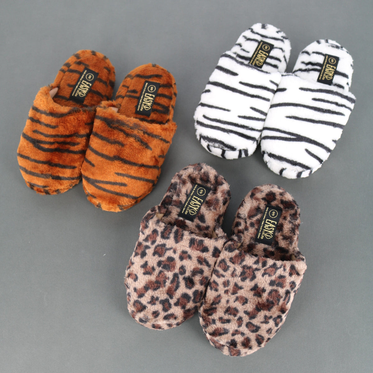 CTM® Women's Plush Animal Print Slippers - Brown