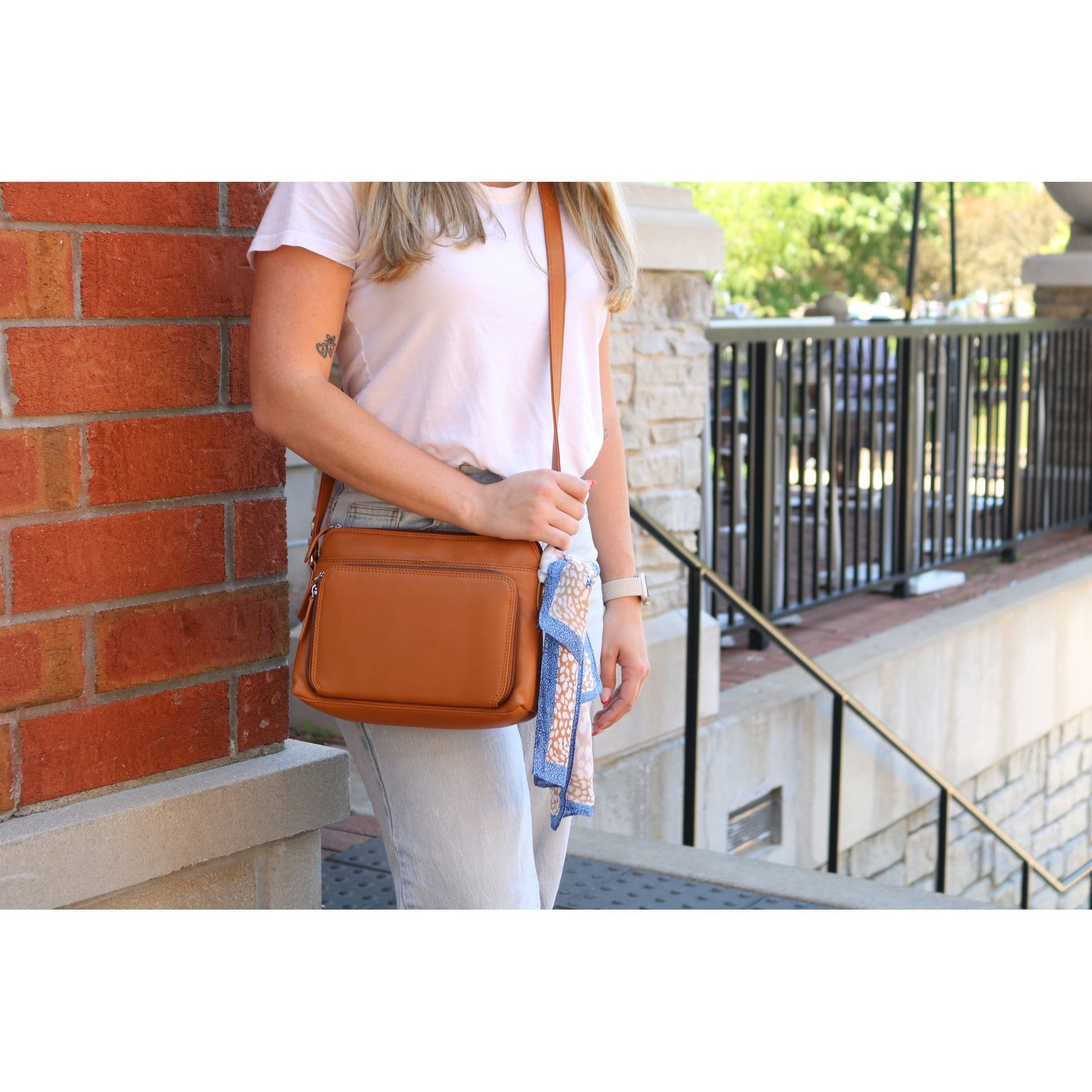 CTM® Women's Leather Shoulder Bag Purse with Side Organizer - Antique Saddle