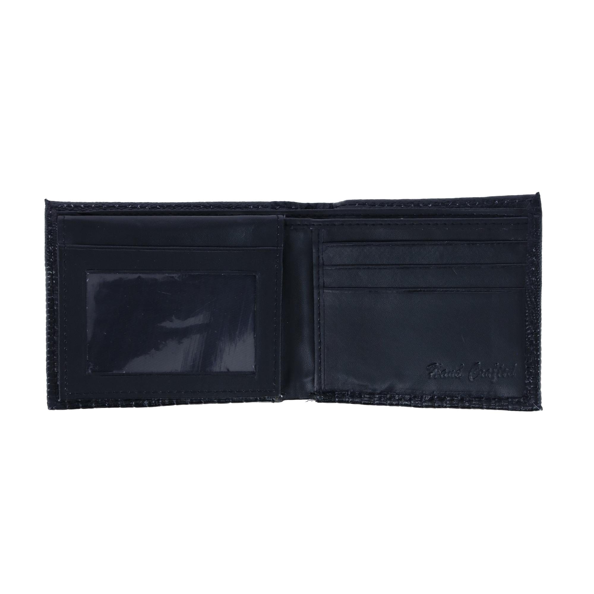 CTM® Men's Lizard Print Bifold Wallet - Black
