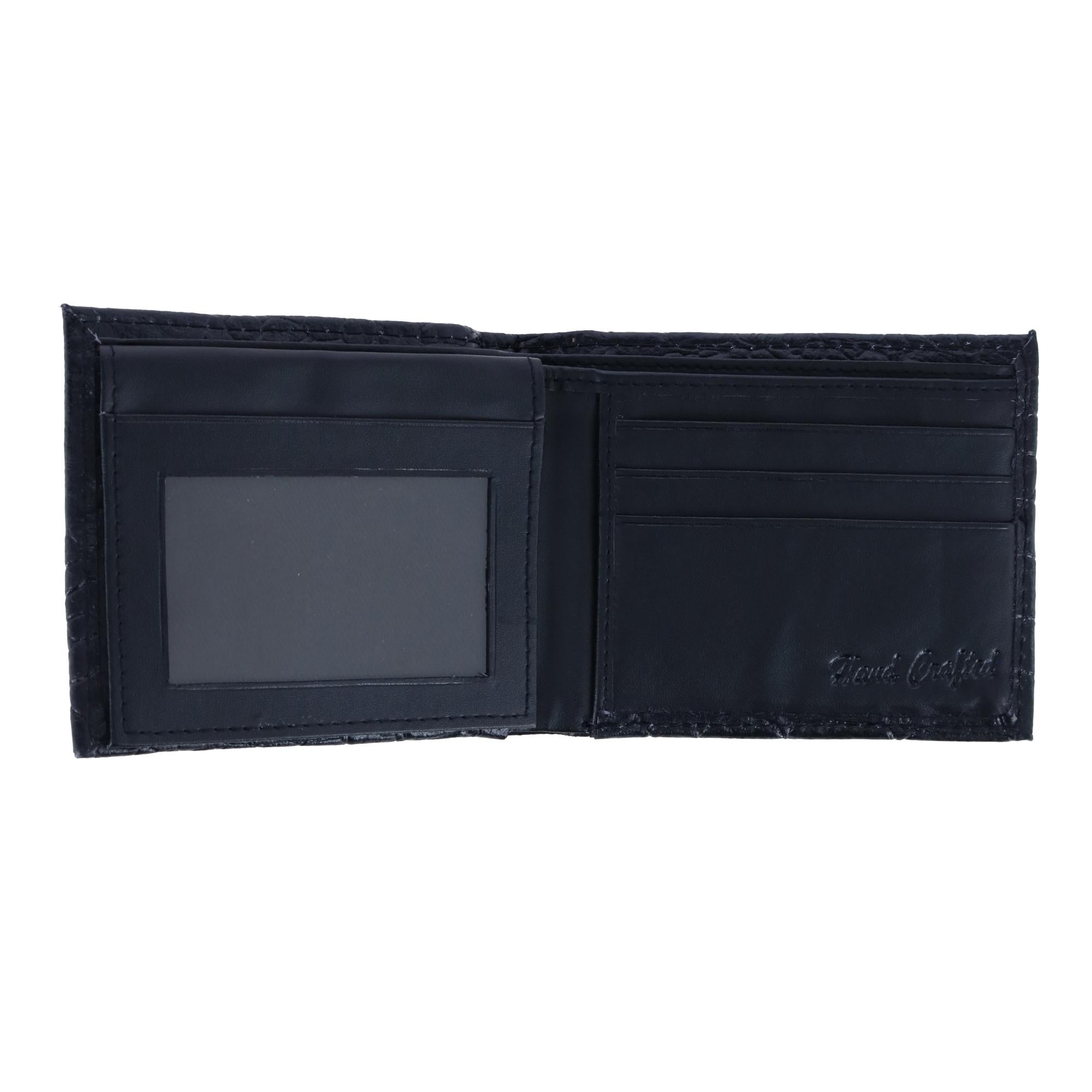 CTM® Men's Alligator Print Bifold Wallet - Black