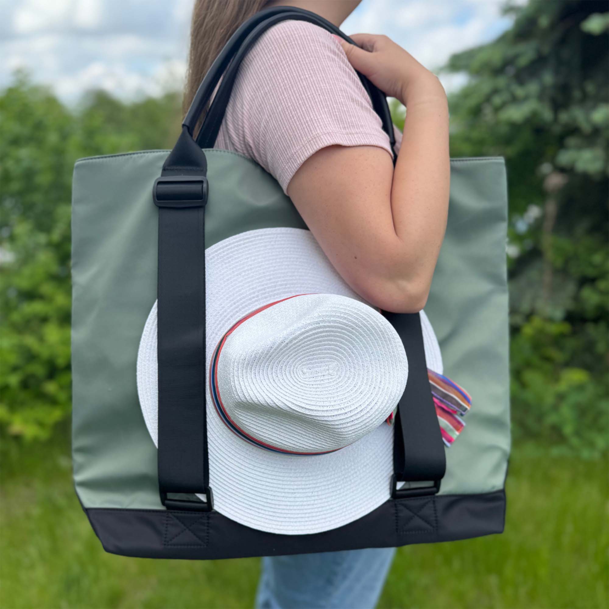 Bay Sky Women's Hat Holder Tote Handbag - Sage