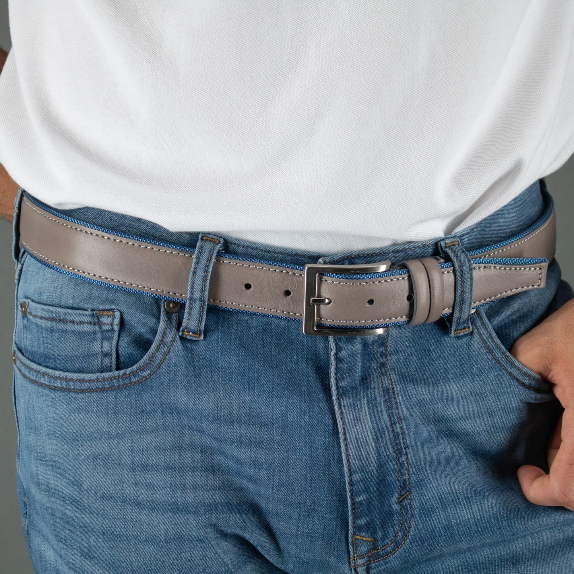 Trafalgar Men's The Back Nine Leather and Nylon Golf Belt - Grey with Light Blue Lining