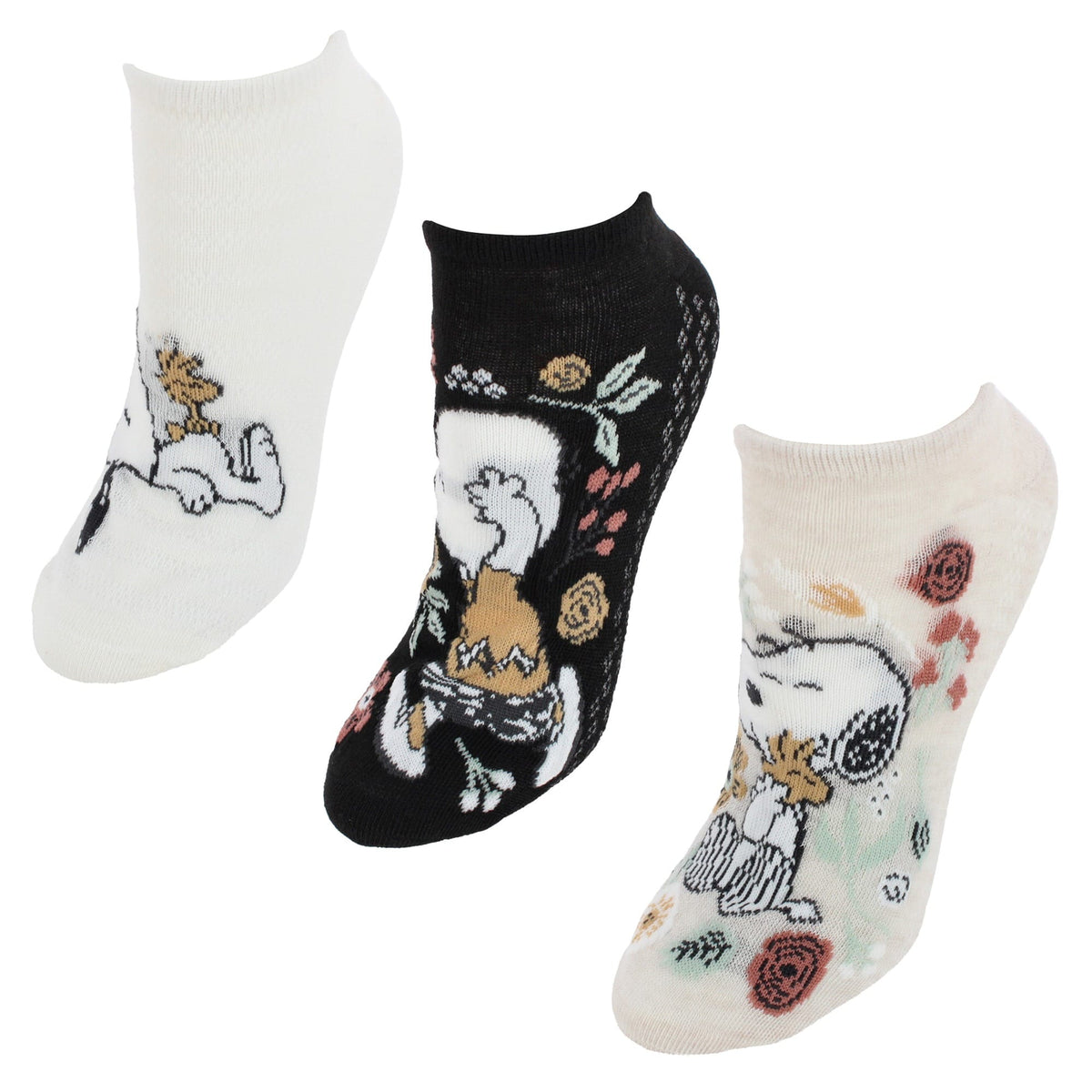 U.P.D., INC Women's Peanuts Snoopy No Show Socks (3Pack) - Multiple