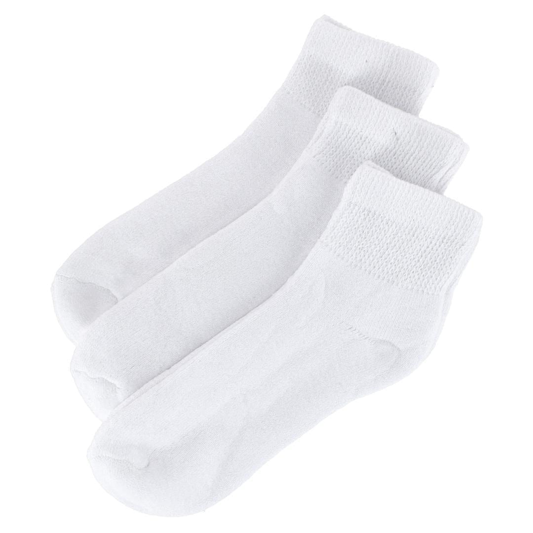 CTM® Women's Diabetic Cushioned Ankle Socks (3 Pairs) - White