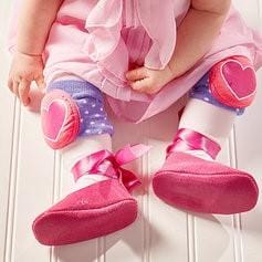 CTM® Baby's Novelty Print Knee Pads by Wootie - Blue/Hearts