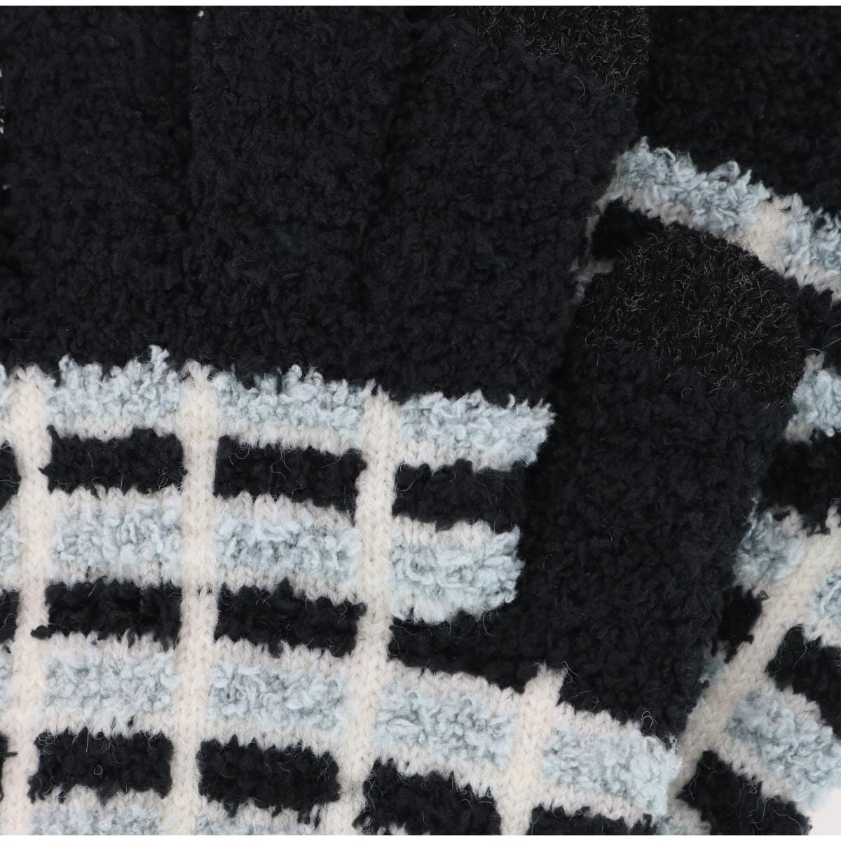 CTM® Women's Knit Color Block Touchscreen Compatible Winter Gloves - Black